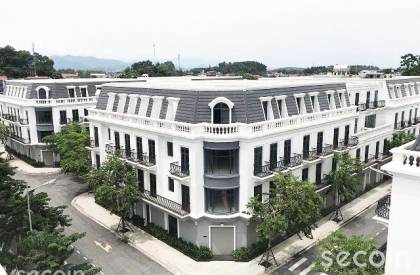 Ngói phẳng kiểu Pháp